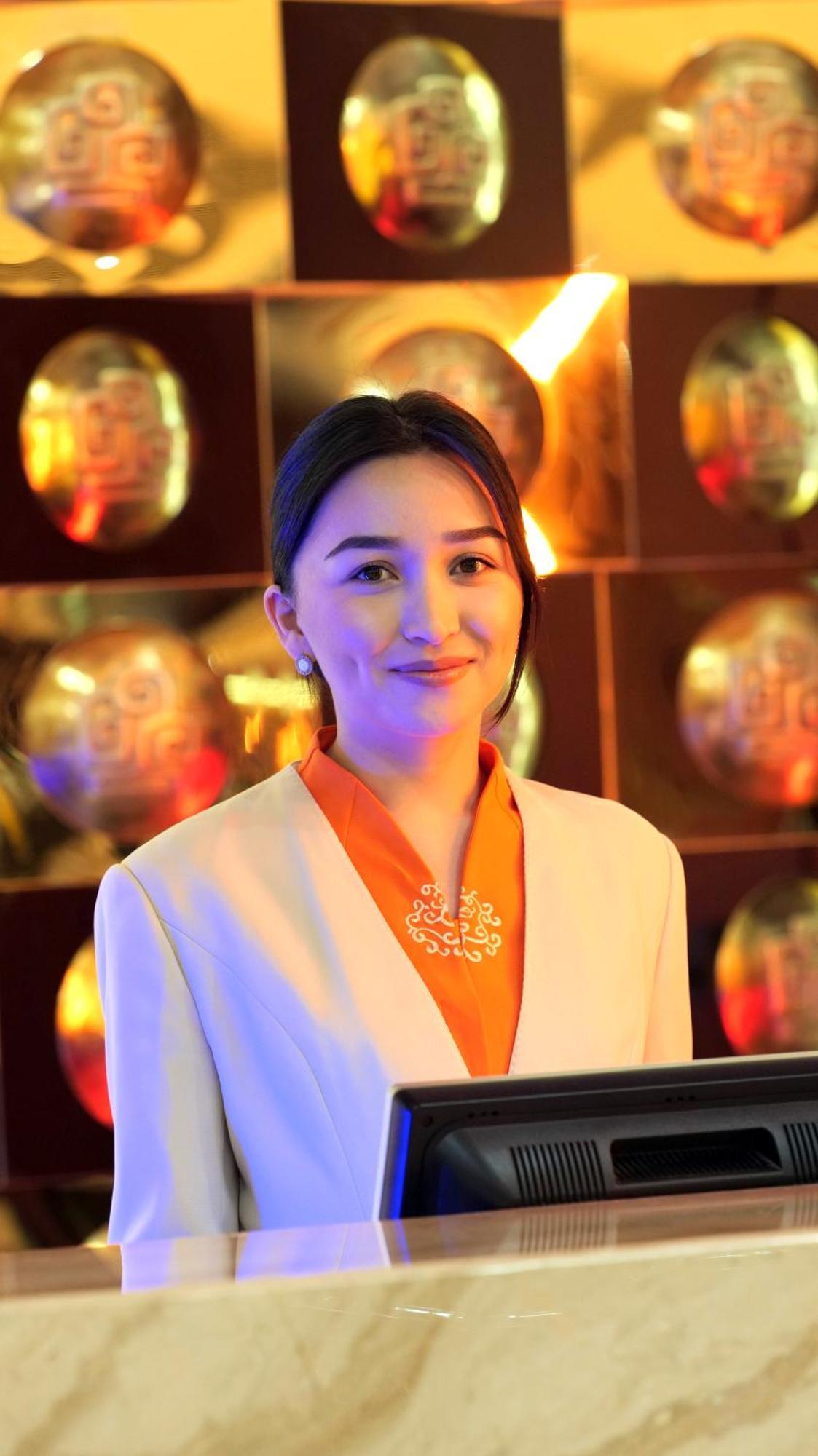 Beijing Palace Soluxe Hotel Astana Exteriör bild Princess Bajrakitiyabha in 2019